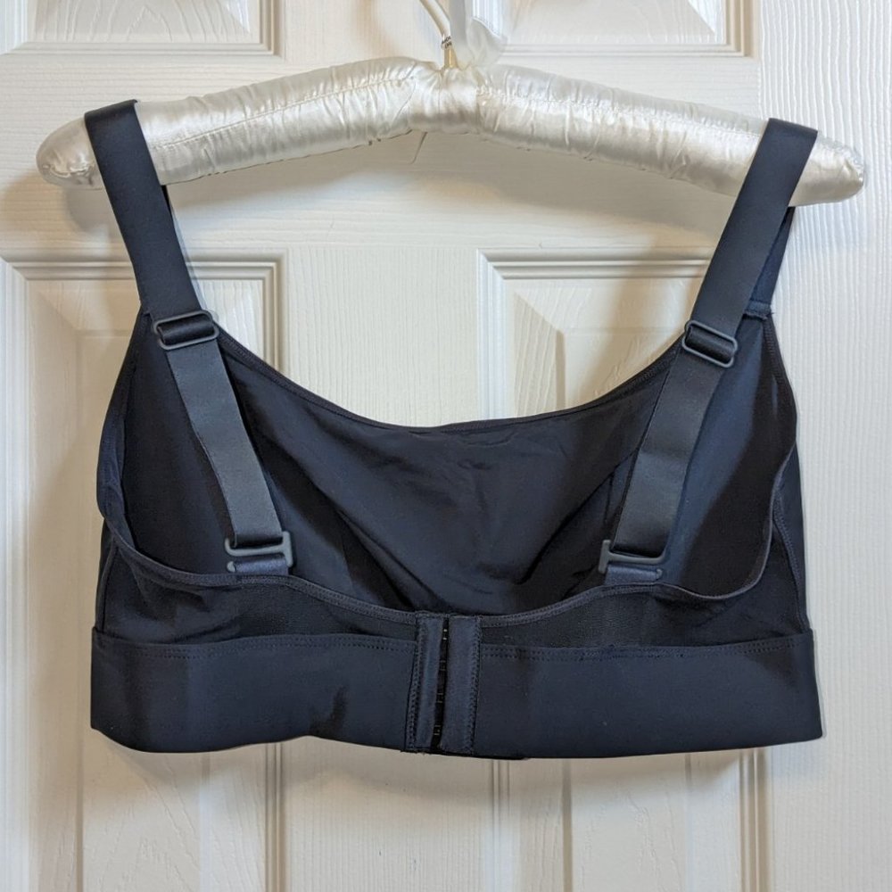 Parade Scoop Bralette New in package - Picture 2 of 10